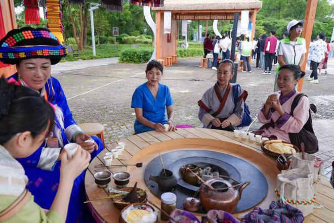 “茶和天下 共享非遗”所想到的AG真人游戏平台入口随笔 │由(图1)